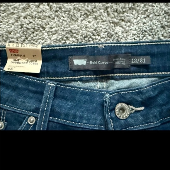 Levi's Ladies Bold Curve Classis Jeans NWT - Picture 3 of 9